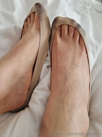 momsandfeet