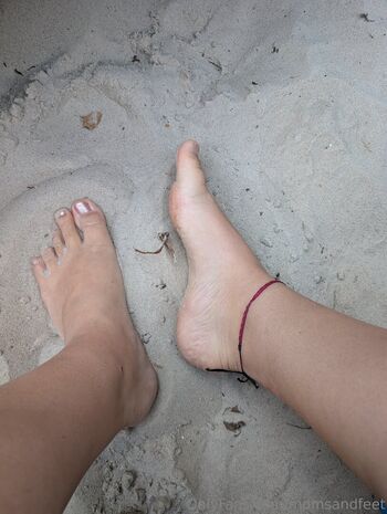 momsandfeet