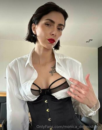 monica_de_mistress