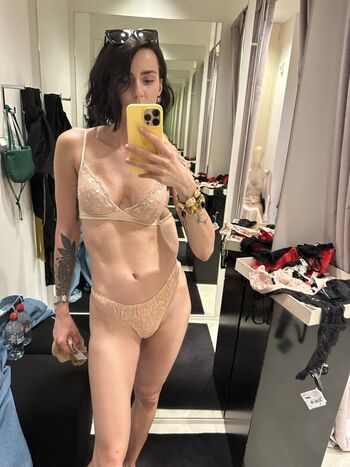 monica_de_mistress
