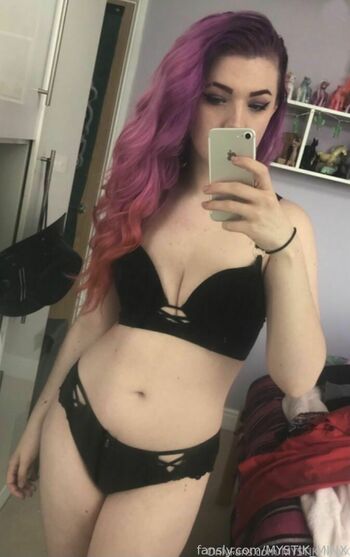 mystik_minx