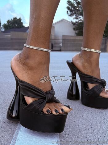 mytoptiertoes