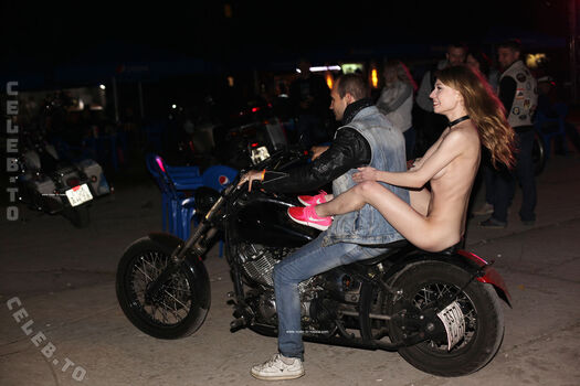 Nackt In Russland