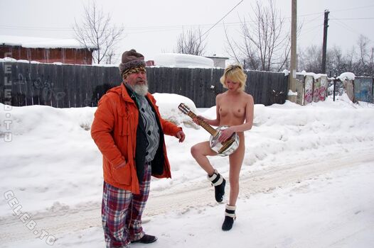 Nackt In Russland