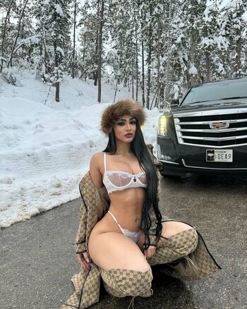 Nadia Khar