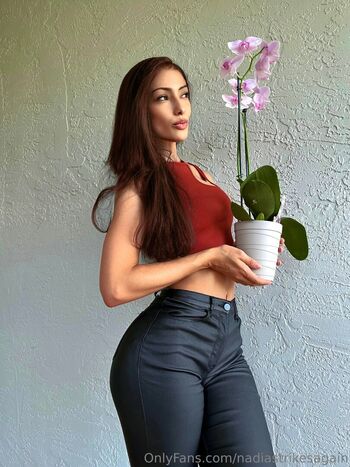 nadiastrikesagain