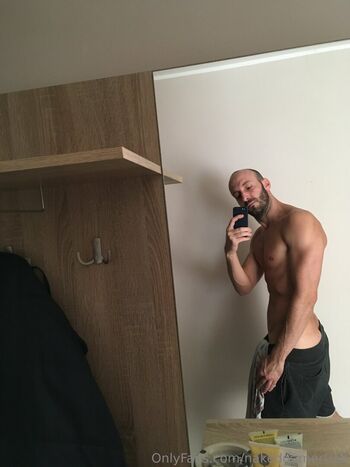 nakedgamerfree