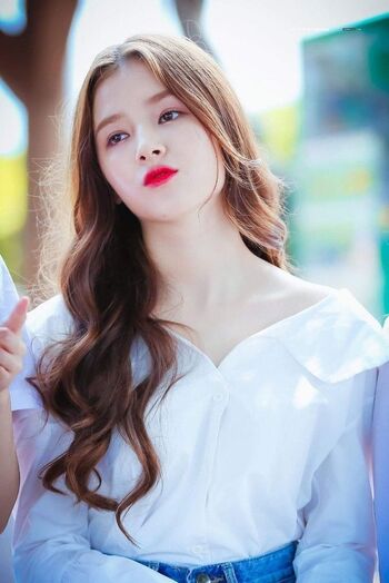 Nancy Momoland