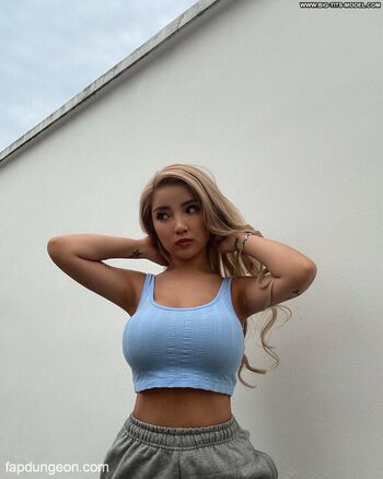 Naomi Neo