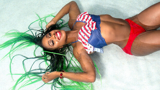 Naomi Wwe