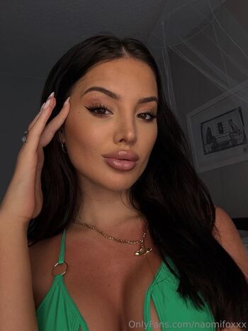 naomifoxxx