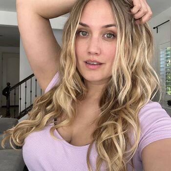 naomikyle