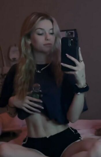 NaomiSkyex