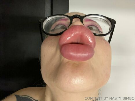 nasty_bimbo