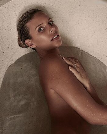 Natasha Oakley