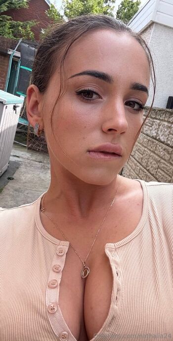 nathalia24