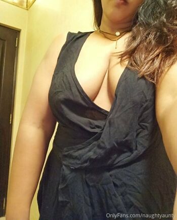naughtyaunty
