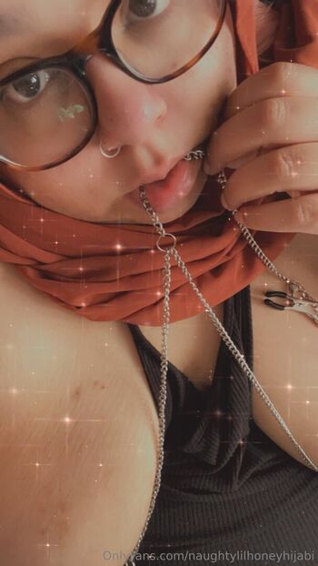 naughtylilhoneyhijabi