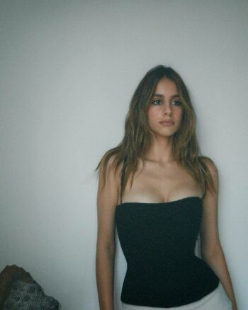Nell Verlaque