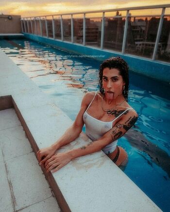 Nena Peculiar