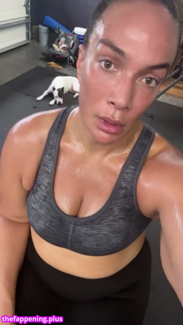 Nia Jax