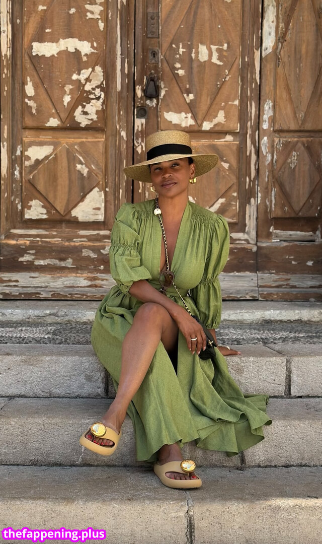 Nia Long