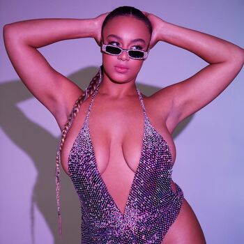 Nia Sioux