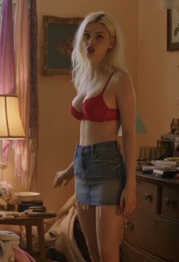 Nicola Peltz