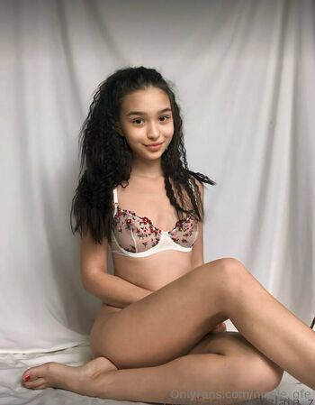 nicole_gfe