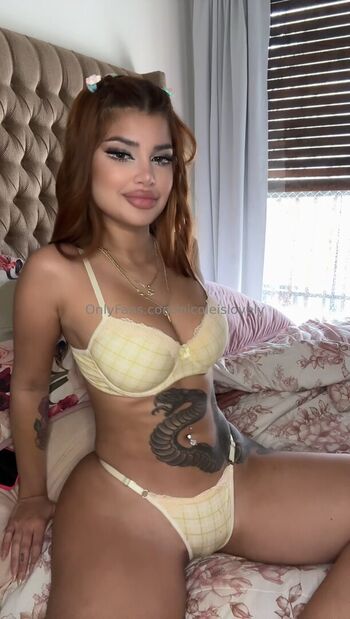 nicoleislovely