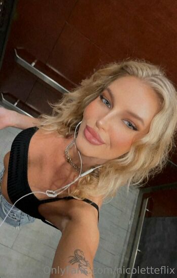 nicoletteflix
