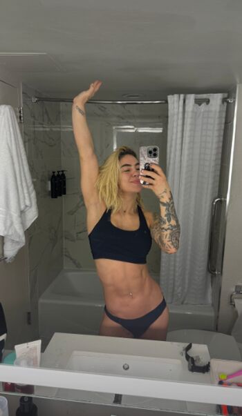 Nicolle Caliari