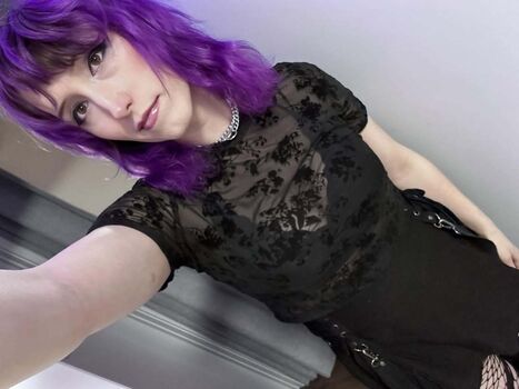 nikki_mayhem