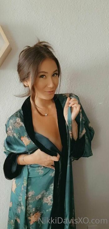 nikkidavisxo