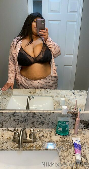 nikkixvalentine