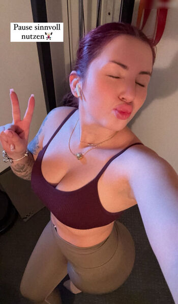 nina.buettner_fit