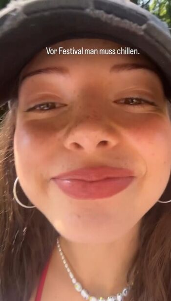 Nina Chuba