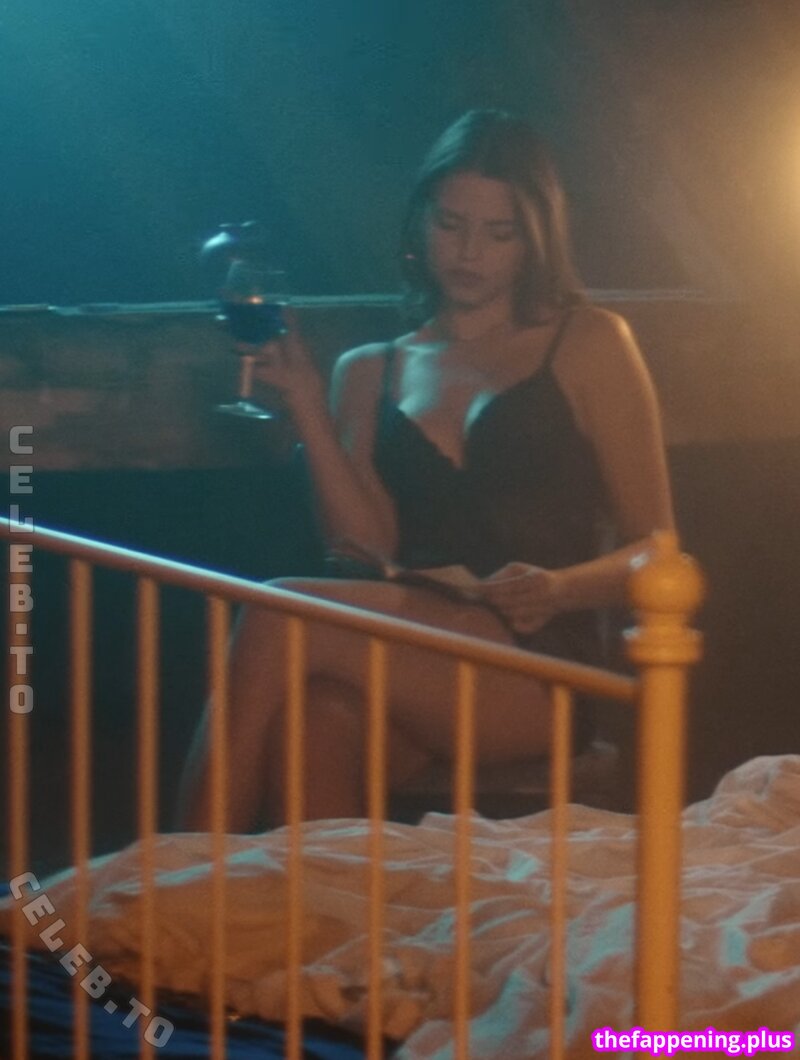 Nina Chuba
