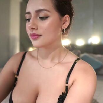 Nina_Mon