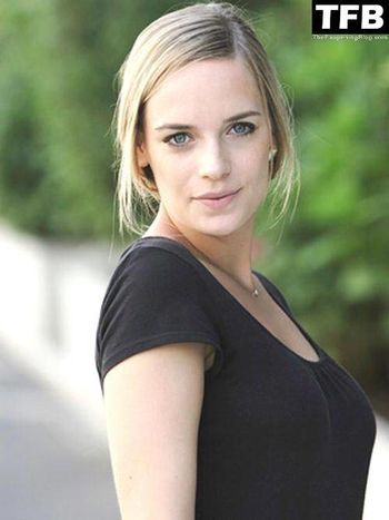 Nina Schmeuser