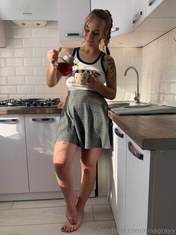 ninagrayy