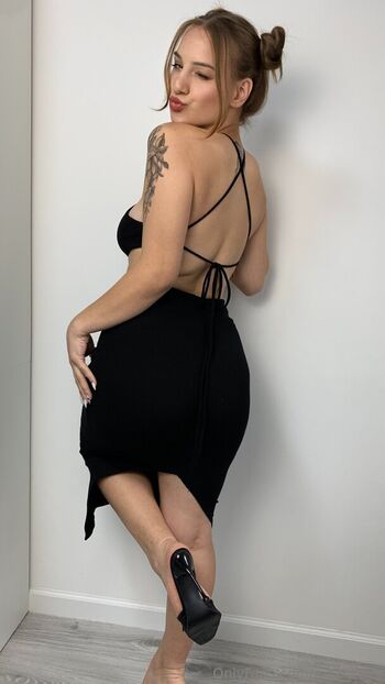 ninagrayy