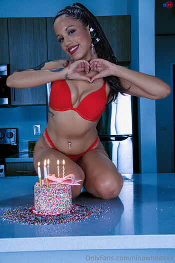 ninawhitexxx
