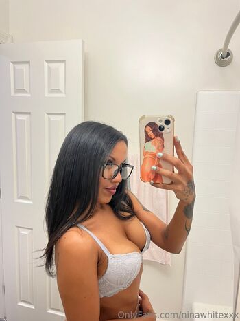 ninawhitexxx
