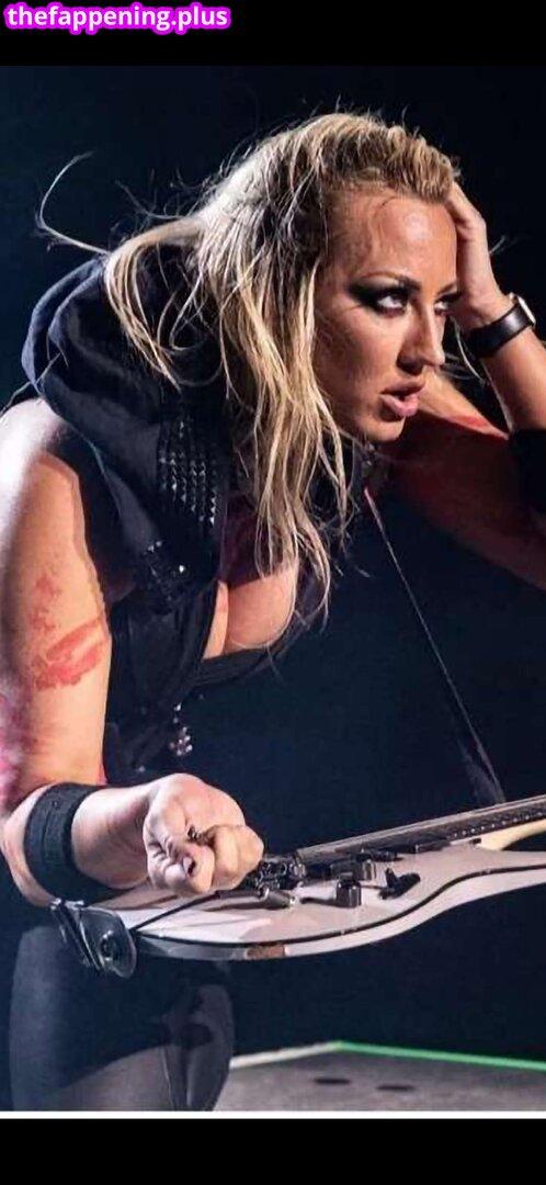 Nita Strauss