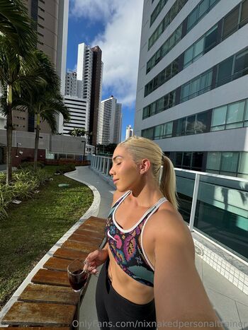 nixnakedpersonaltrainer