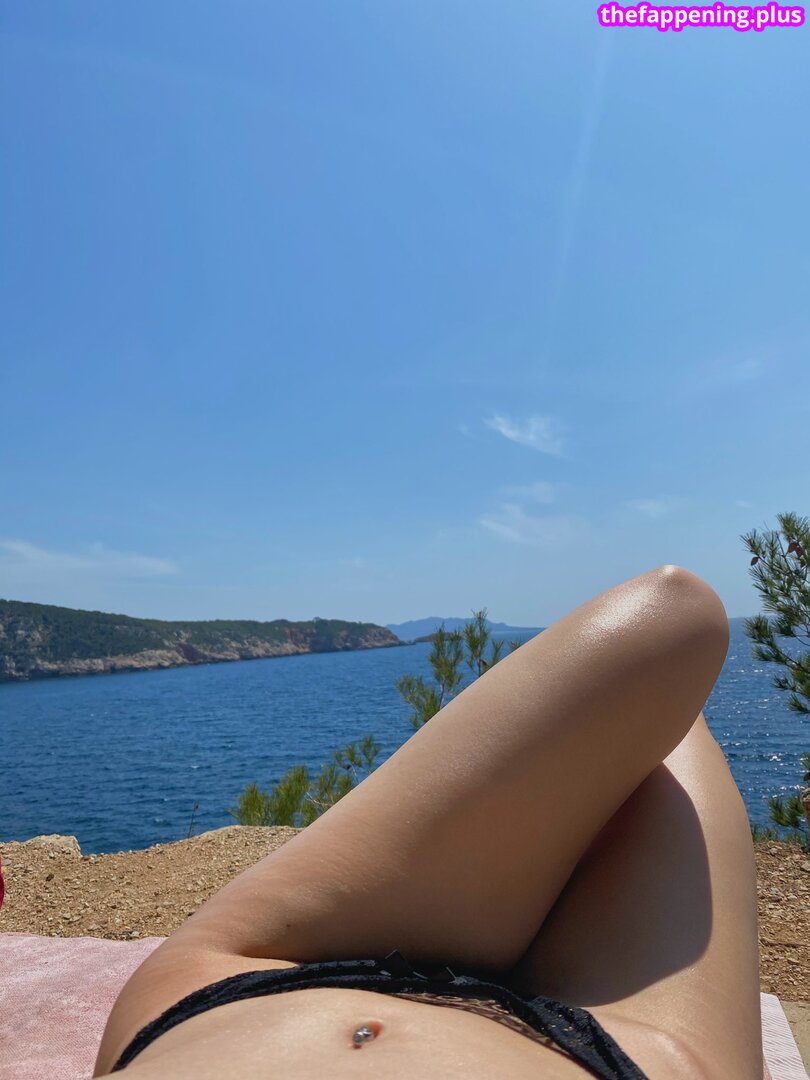 Nnaholia Φωτογραφία Γυμνών OnlyFans #11