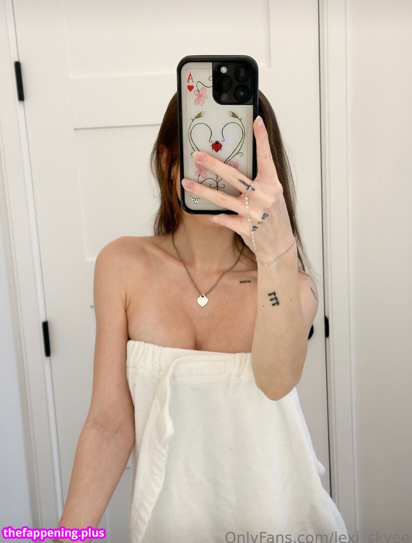 Katelyn Elizabeth / katelynelizabeth / nnayetakk नग्न OnlyFans फोटो #1243