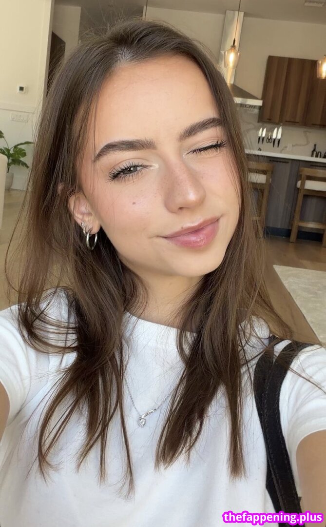 Katelyn Elizabeth / katelynelizabeth / nnayetakk 누드 OnlyFans 사진 #1773