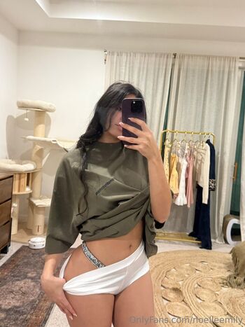 noelleemily